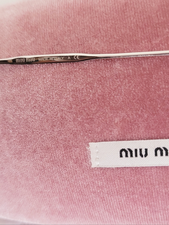 Miu Miu Sunglasses - Picture 5 of 9